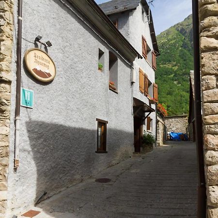 Hostal Aiguamog Salardú Екстериор снимка