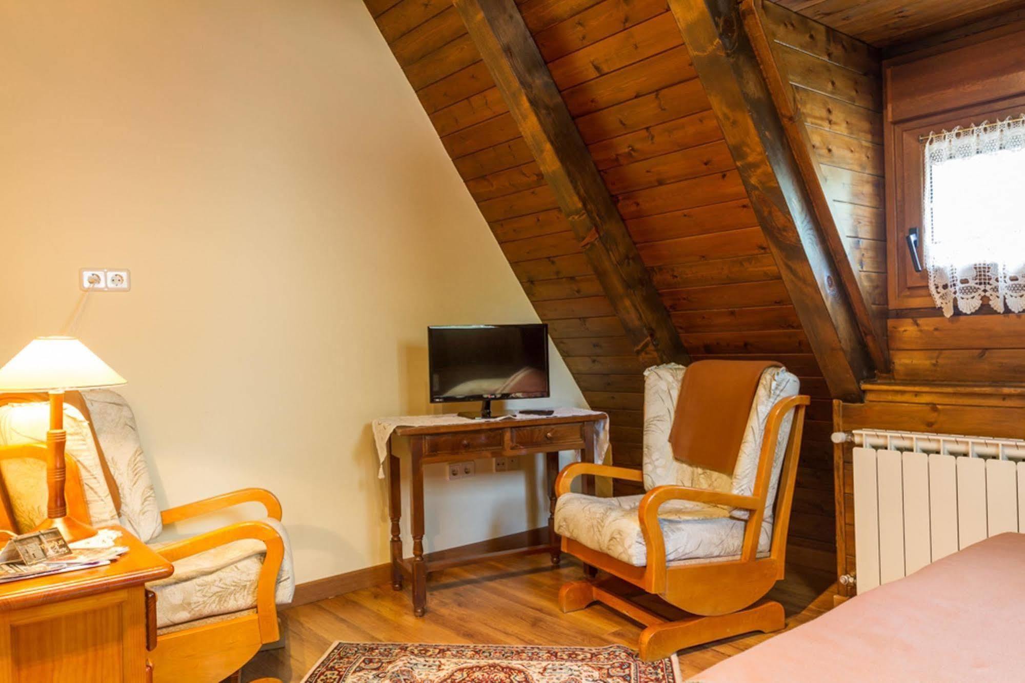 Hostal Aiguamog Salardú Екстериор снимка