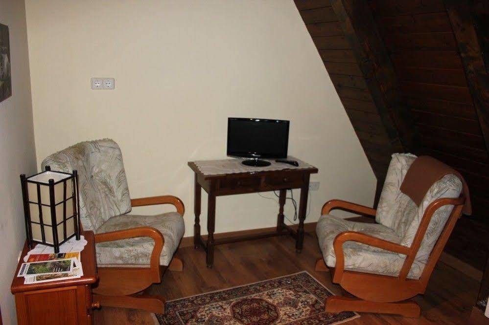 Hostal Aiguamog Salardú Екстериор снимка