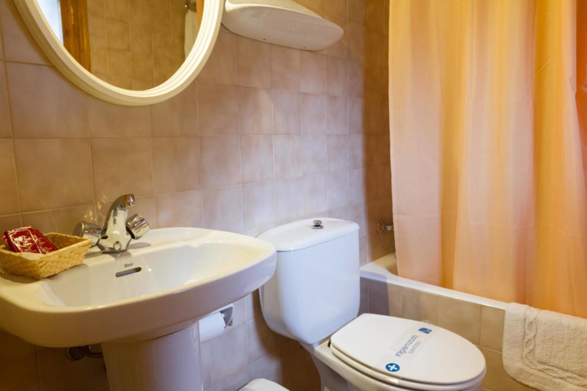 Hostal Aiguamog Salardú Екстериор снимка