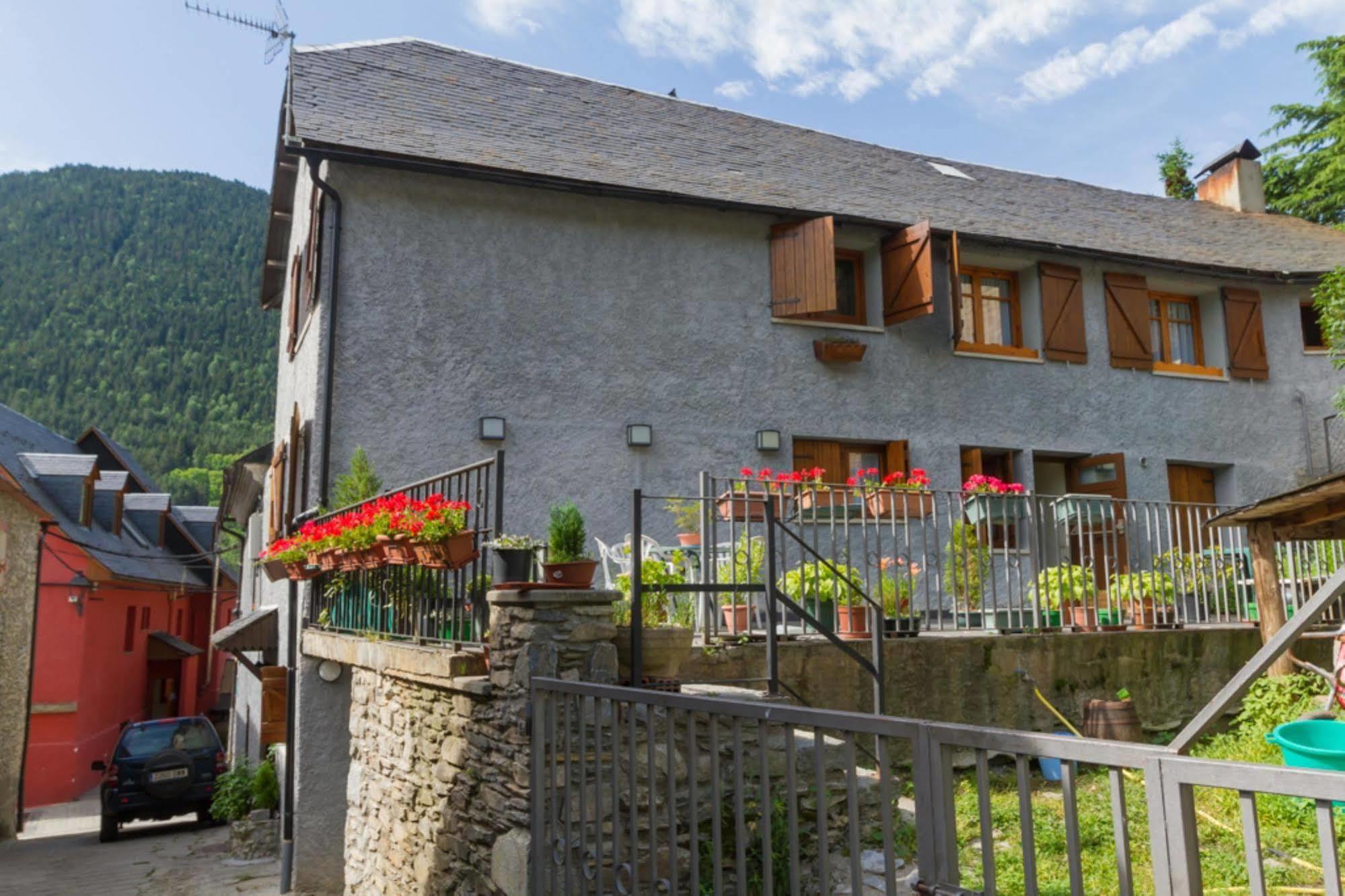 Hostal Aiguamog Salardú Екстериор снимка