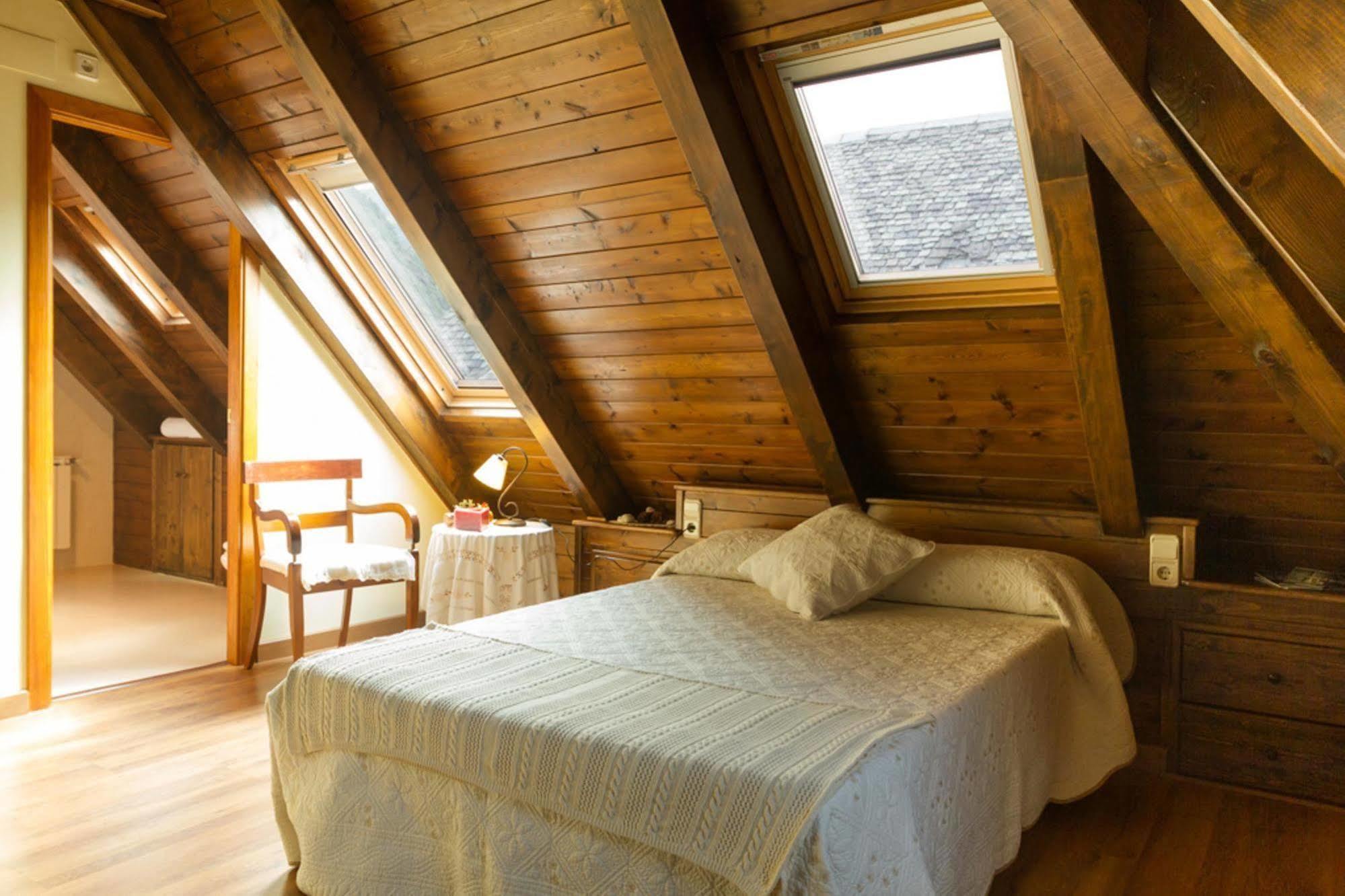 Hostal Aiguamog Salardú Екстериор снимка
