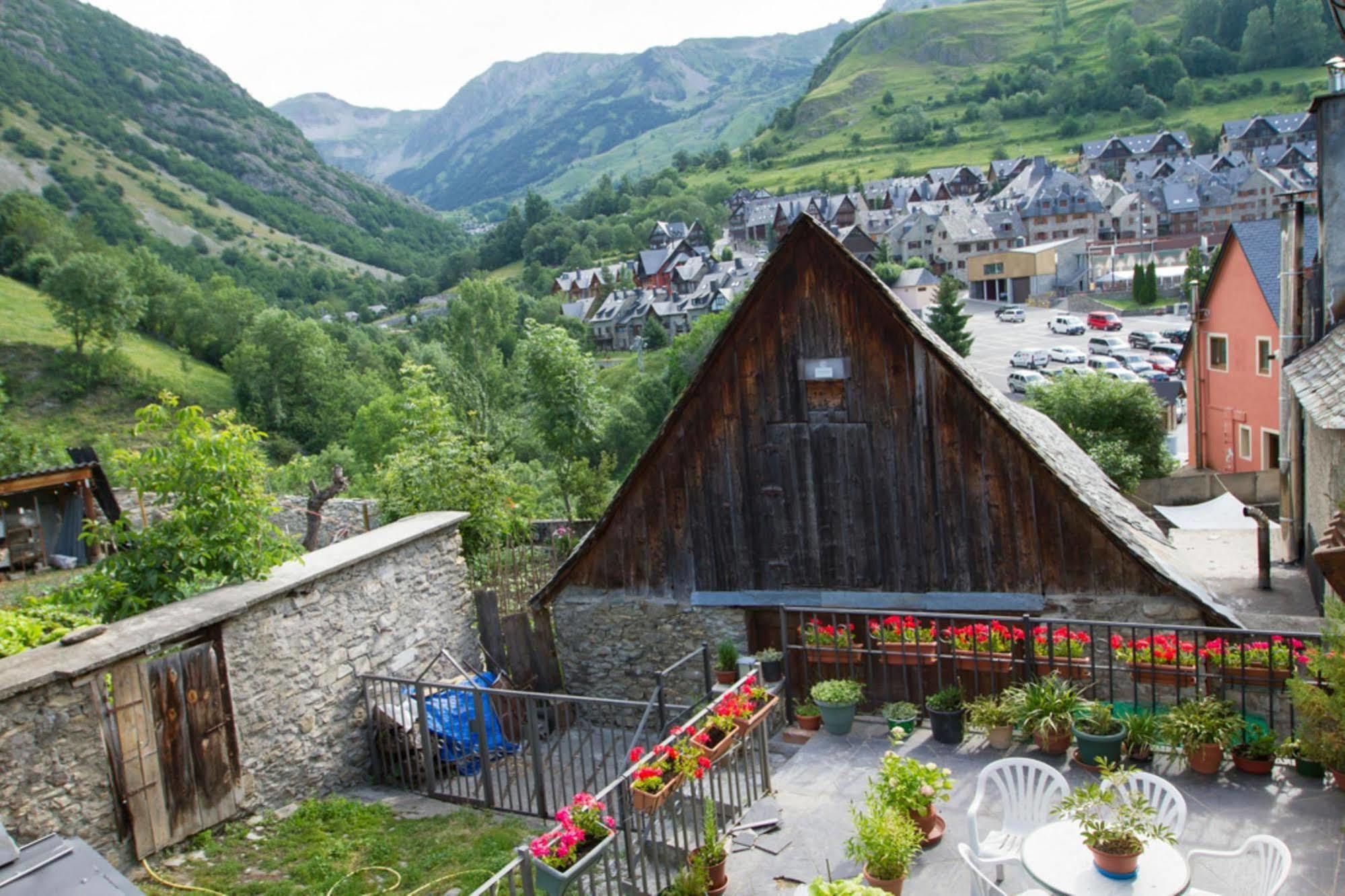 Hostal Aiguamog Salardú Екстериор снимка
